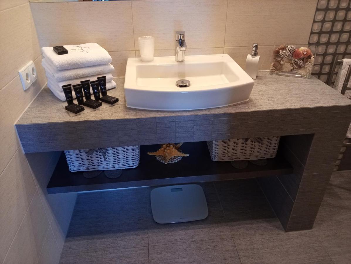 Apartament Z Widokiem Na Morze Dziwnowek Exterior photo